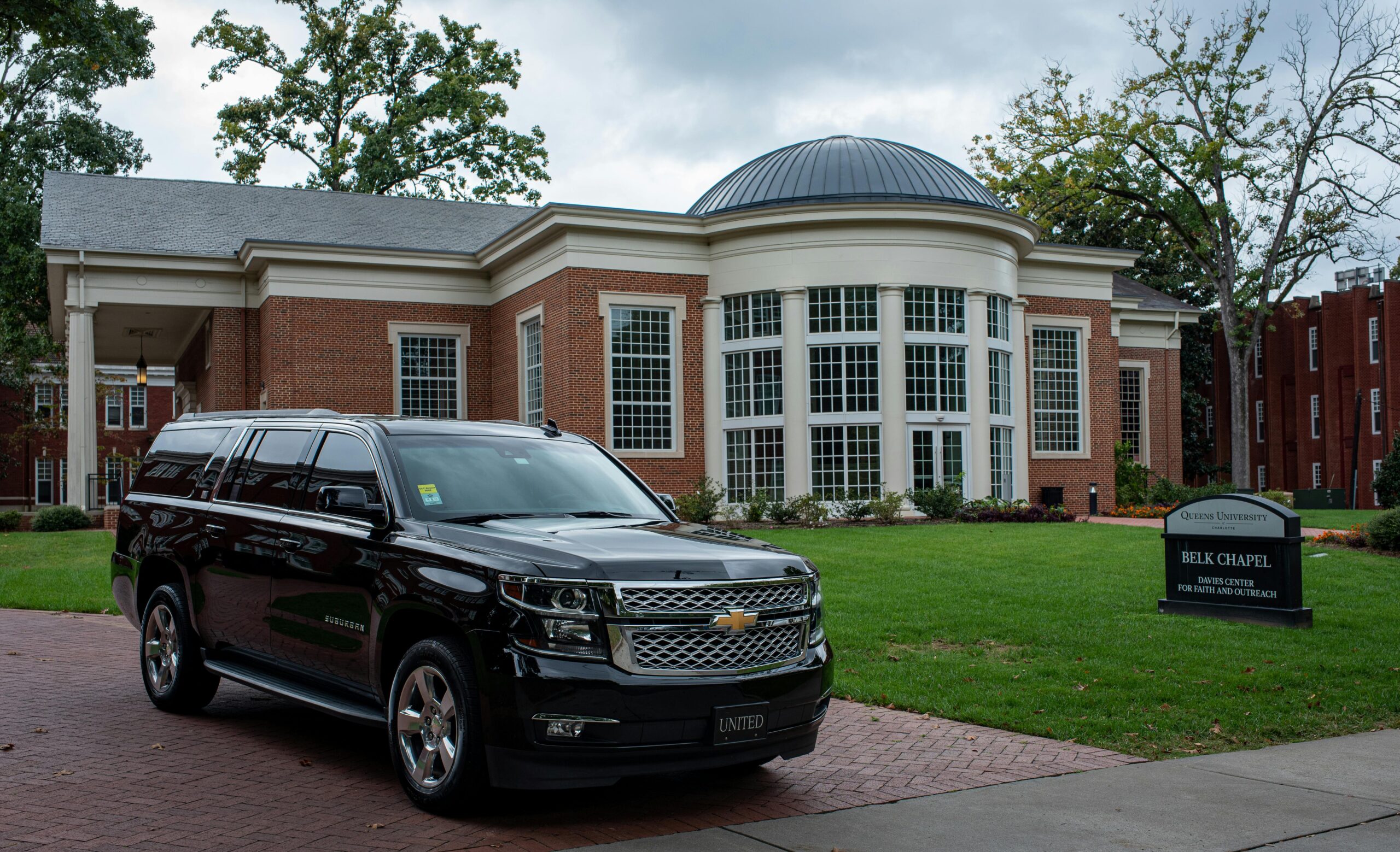 Reliable Limousine service near me for airport transfers.